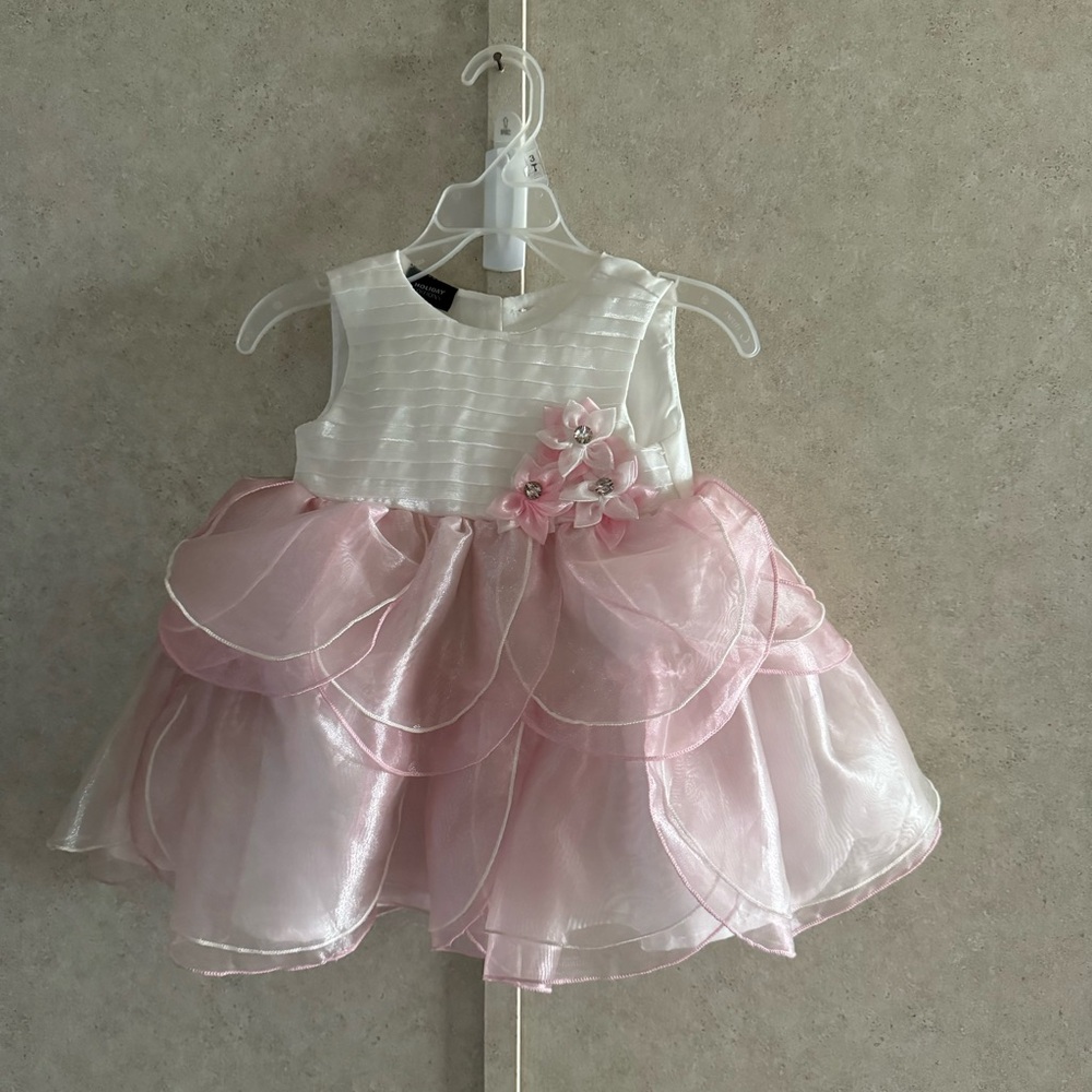 White and pink party dress for little girls size 6-9m